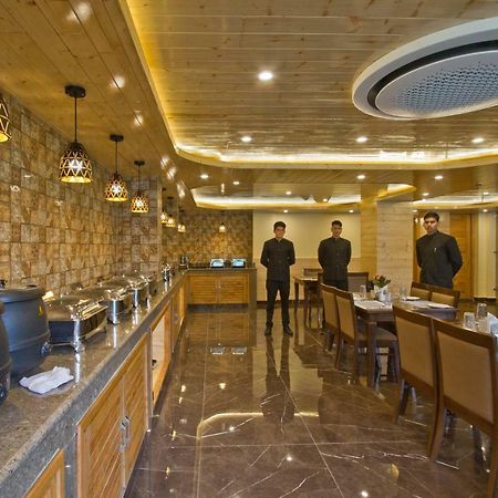 The Holiday Villa Resorts & Spa มะนาลี ภายนอก รูปภาพ